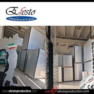 La Tavola palco Efesto non ha  gioco e flessione !